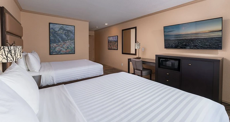 66c74e2f6c08c Prestige Inn Two Bed Queen Suite Beds