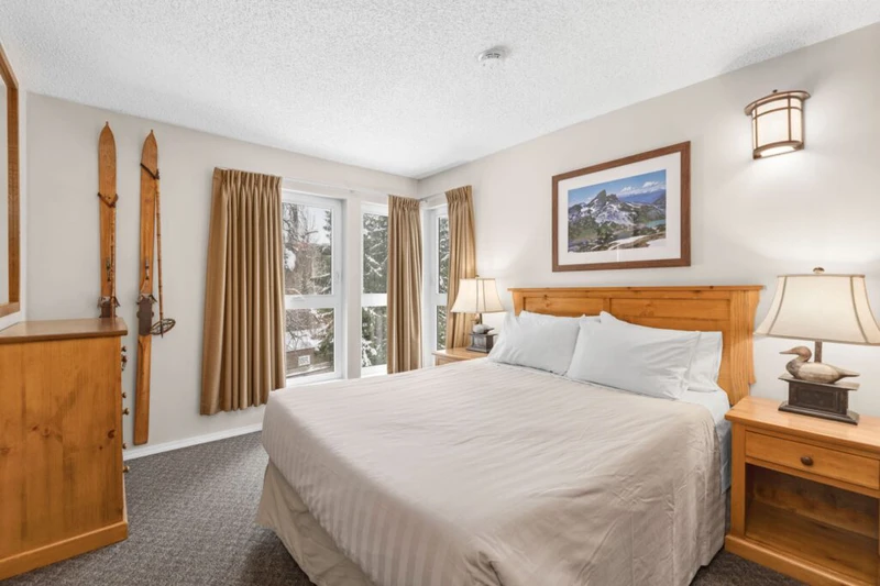 66c84f1a636a4 Tantalus Lodge Two Bedroom Suite Double Bed