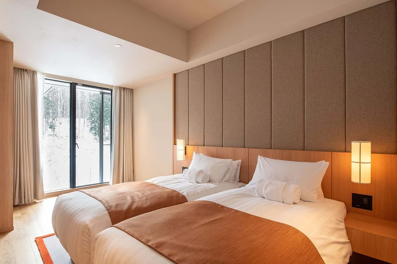 66d6f1c3e347f Niseko Kyo Three Bedroom with Onsen Twin Beds