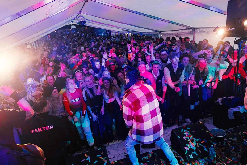 66d71e3dce6ee Havsdalskroa after ski Geilo Paul Lockhart