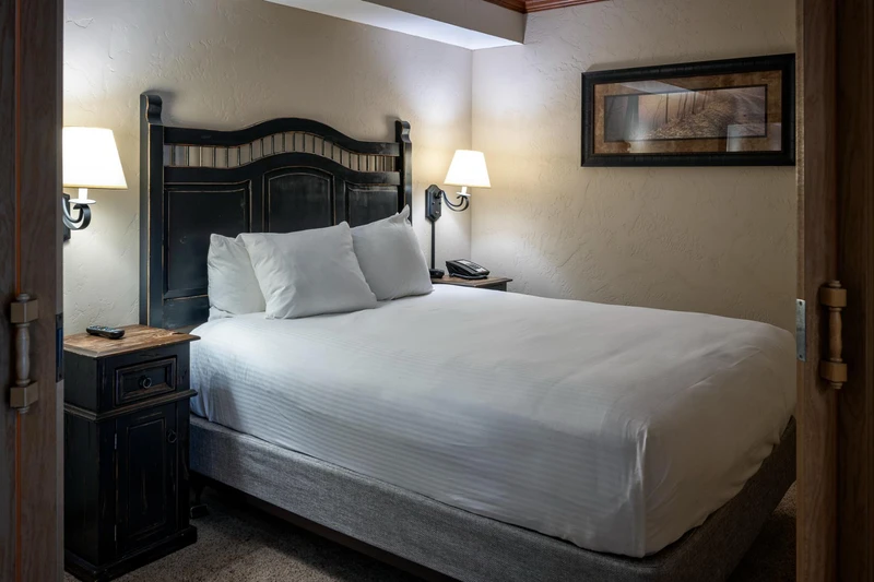 66d72f5278c2c Beaver Run Resort Summit Suite Bedroom