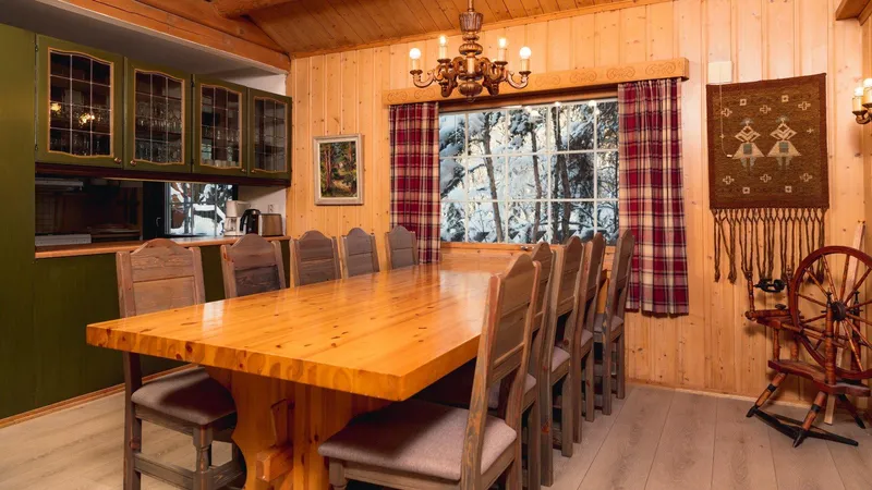 66d825f028e81 Bardola Cabins Kongsgarden Table