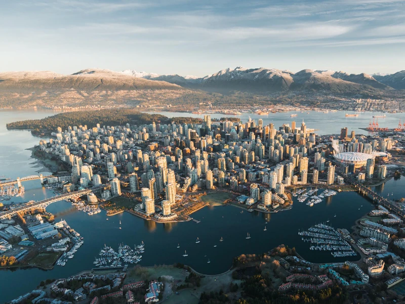 Scenic Vancouver © Destination BC / Thomas Hill