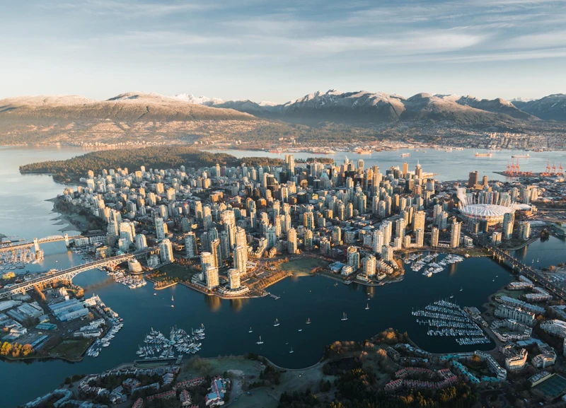 Scenic Vancouver © Destination BC / Thomas Hill