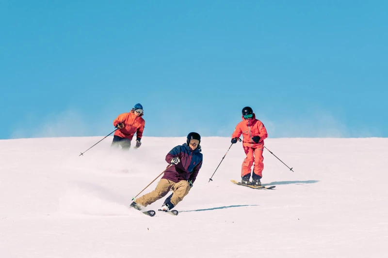 Skiers in Björkliden © Lapland Resorts