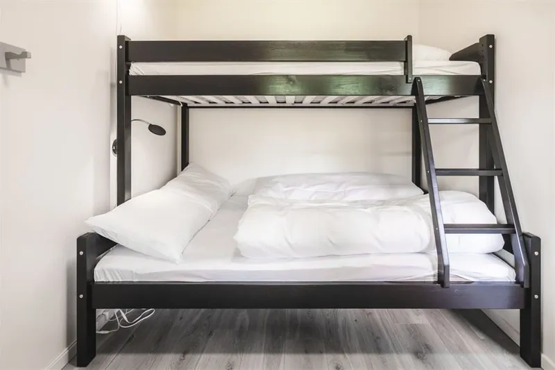 670d1fe675230 Kamben 2 Bedroom Hotel Apartment Bunk room