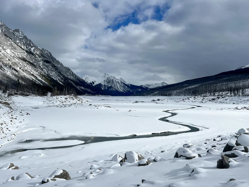 6735fb6621f36 Medicine Lake in Jasper National Park