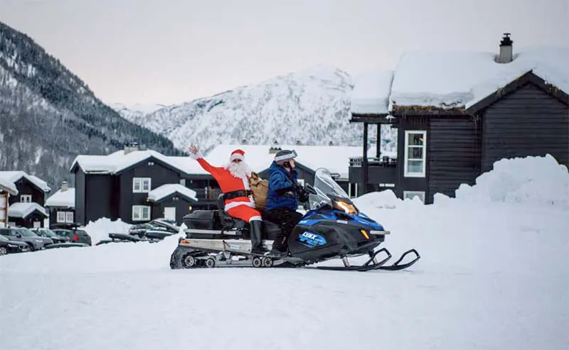 673da18ff249b Santa in Myrkdalen