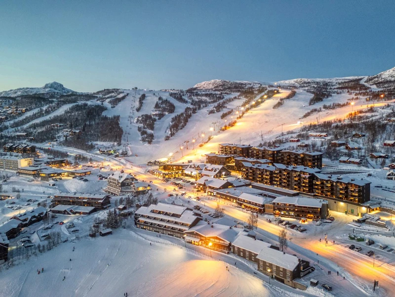 Beitostølen - Night-time Slopes and Village © Beitostølen Resort