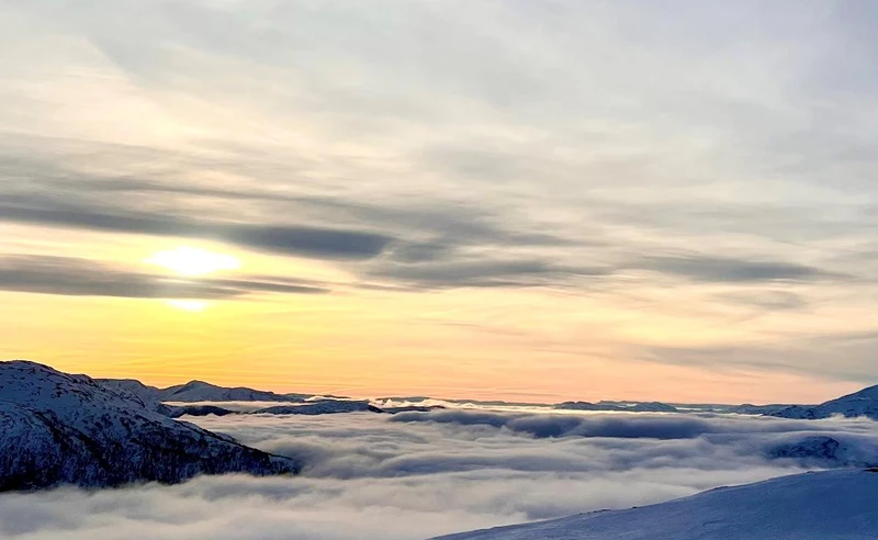 Sean Dwyer in Myrkdalen - Pistes and Clouds