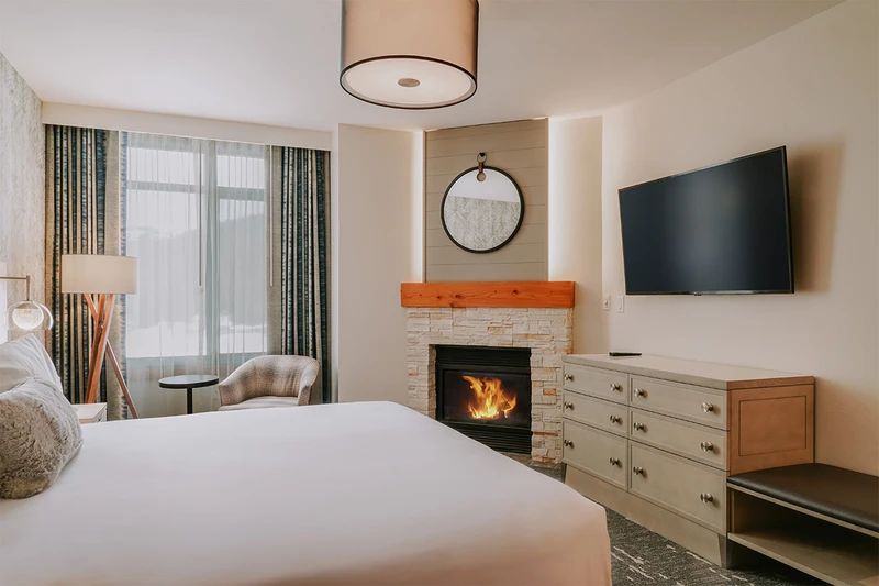 67b4cd7d2bdcc Summit at Big Sky King Bedroom Fireplace Boyne Resorts