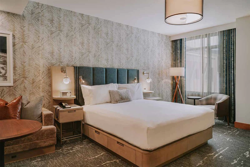 67b4cd7d9202b Summit at Big Sky King Bedroom Boyne Resorts