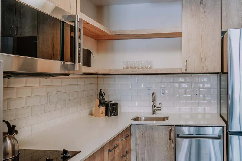 67b4cf0938c21 Summit at Big Sky Queen Studio Kitchen Boyne Resorts