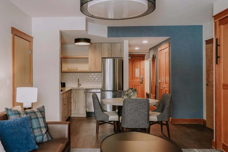 67b4cf0a58cc0 Summit at Big Sky Queen Studio Entrance Boyne Resorts