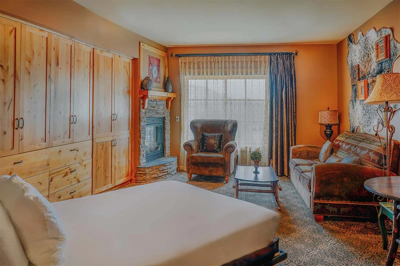 67b5f33df3a4b Village Centre Big Sky Studio Boyne Resorts