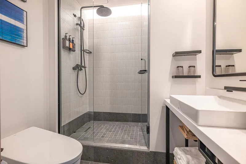 67bc8dc29f88d Nozo Hotel Deluxe Bathroom