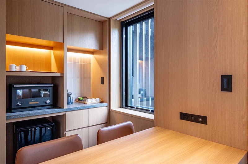 67bc94aeebe57 Nozo Hotel Jr Suite Kitchenette