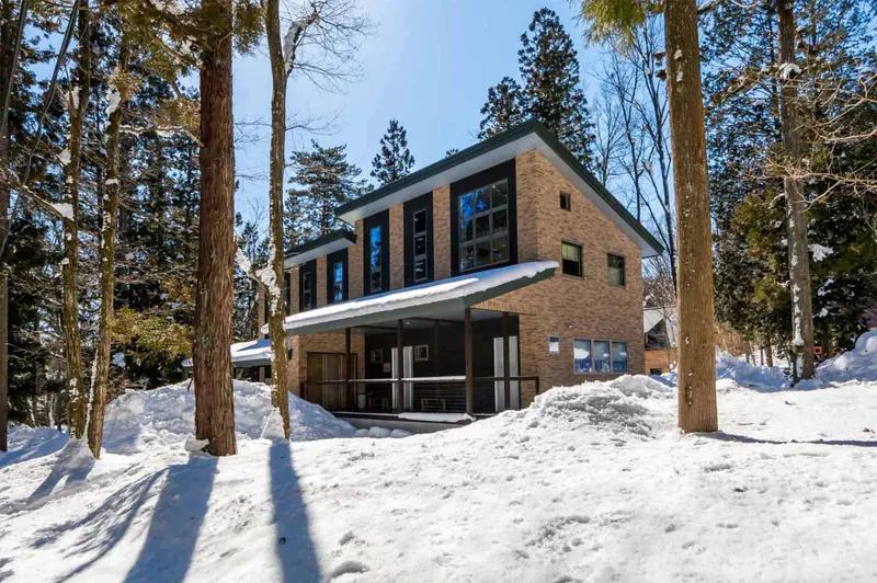 Phoenix Apartments - 3 bed apartment exterior