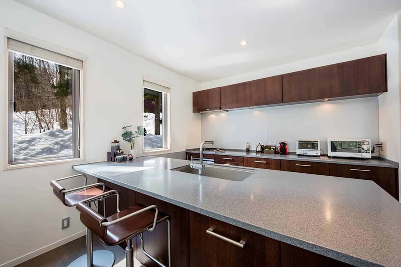 67c04736e0339 Phoenix Apartments 3 Bedroom Kitchen