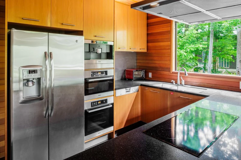 67c1db9ae4ba0 Phoenix Chalets Four Bedroom Chalet Kitchen