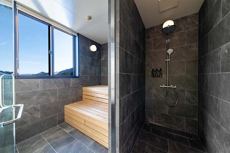 67c1ea59aa39f ROKA Luxury Apartments 5 bedroom sauna
