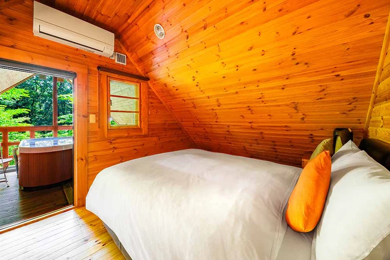 67c6d83725c7c Phoenix Apartments 3 Bedroom Aoki Chalet Bedroom