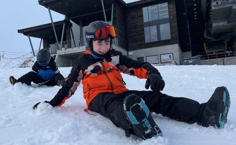 Rhiannon Llewelyn Photo Comp - Voss - Happy in the Snow