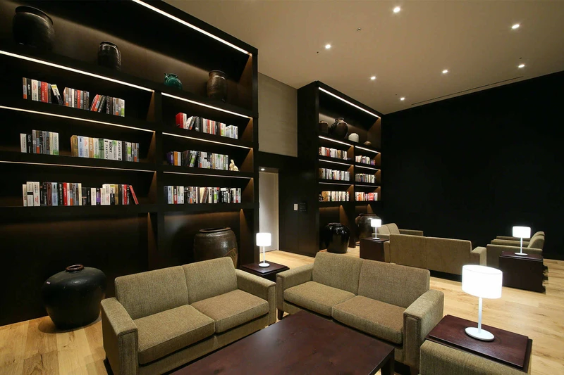 67d84655c1be0 Hotel Gracery Shinjuku Tokyo Library