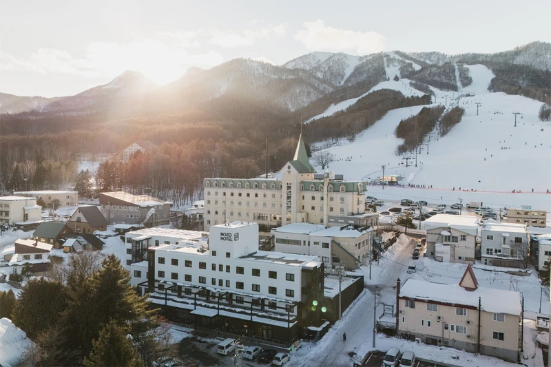 67da9d637d006 Naturwald Hotel Furano Japan Drone view Pete Elliot