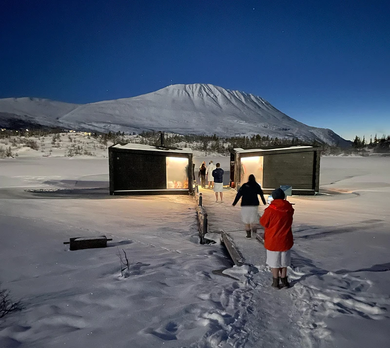 67e691b167c44 Floating Saunas Gausta Evening