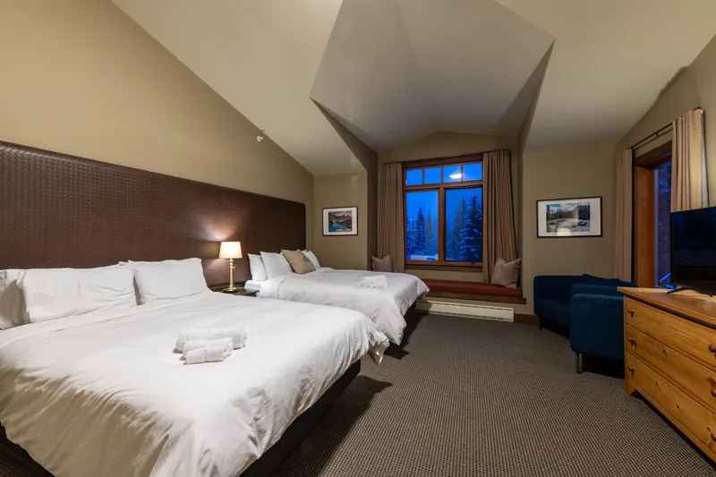 67ed0ca1a56692 queen