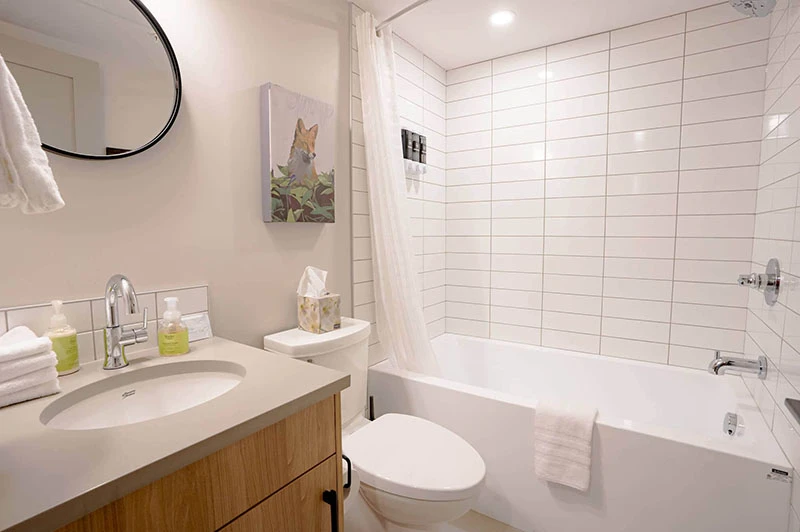 67f53c06bb7c4 Basecamp Banff Suites Two Bedroom Apartment Bathroom