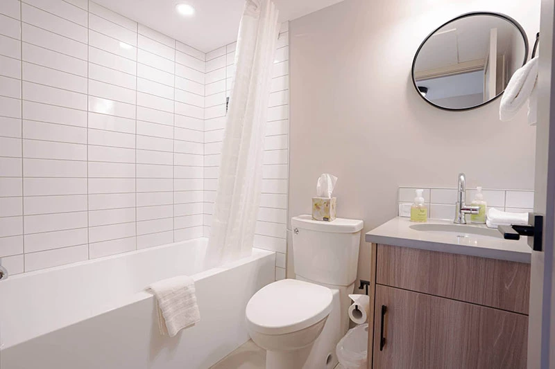 67f5429a1c7dc Basecamp Banff Suites Superior Two Bedroom Apartment Bathroom