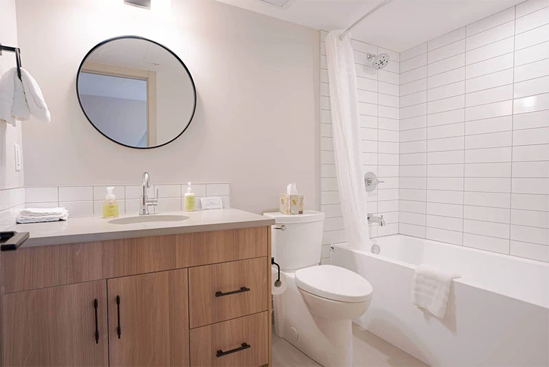 67f545487167f Basecamp Banff Suites Superior King Two Bedroom Apartment Bathroom