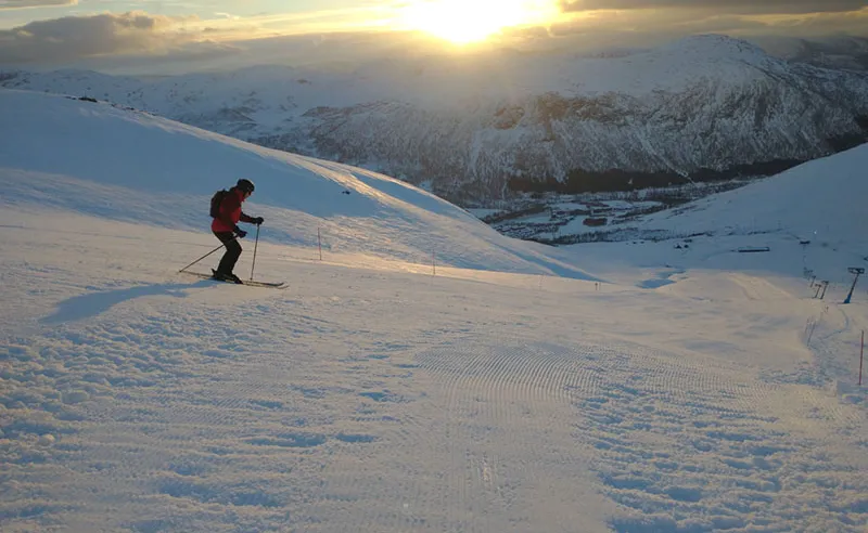 Sunset skiing in Myrkdalen, Norway - Claire O'Reilly - January 2025