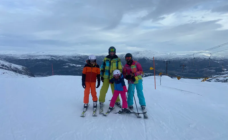 Family skiing in Voss, Norway - Suja Moore - February 2025