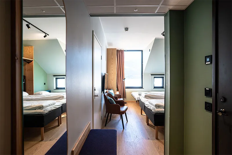 6813504a42577 Scandic Voss Superior room entrance