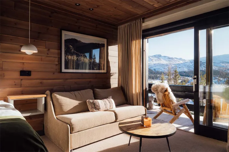 682c70e13131d Gaustablikk Fjellresort Junior suite with balcony views Gausta