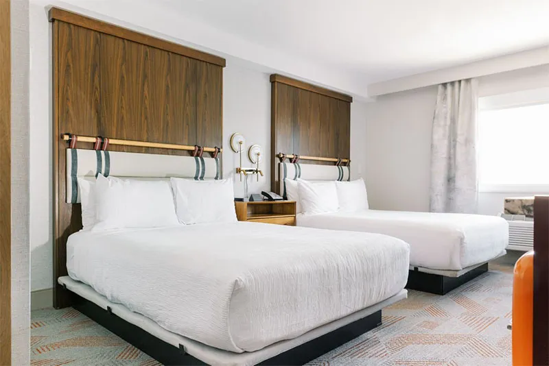 68625973b0a28 Standard Double Queen Room Hotel Thaynes Marriott