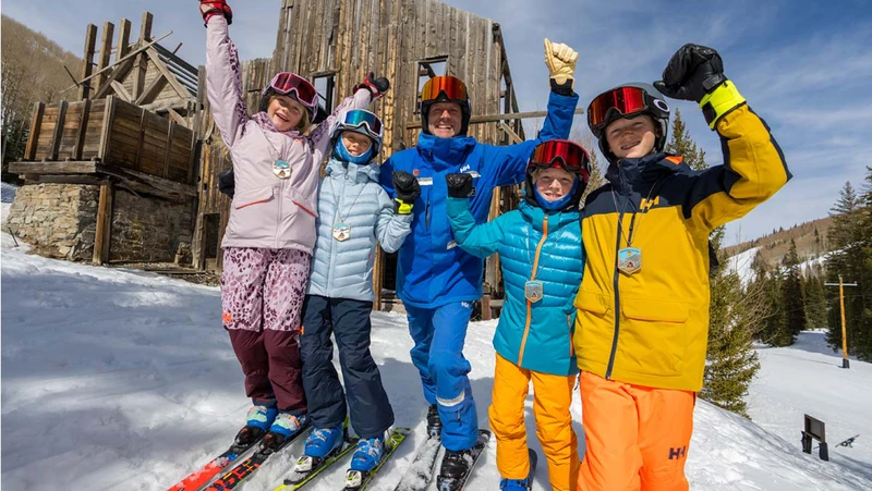 Kids with instructor in Park City © Vail Resorts, Markewitz