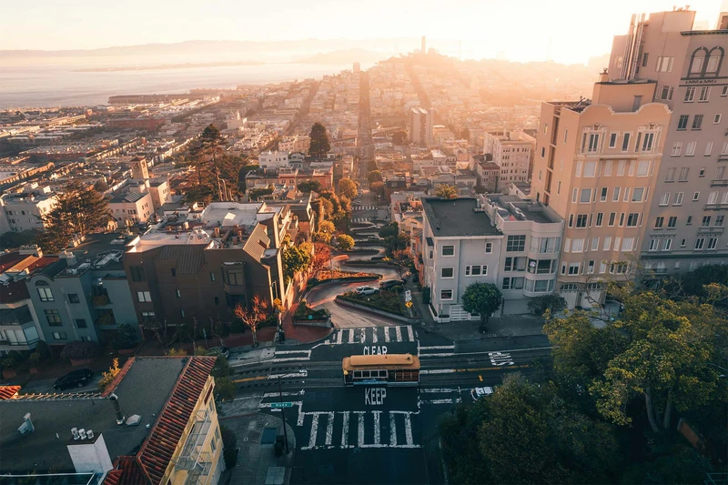 Lombard Street, San Francisco © Jaredd Craig
