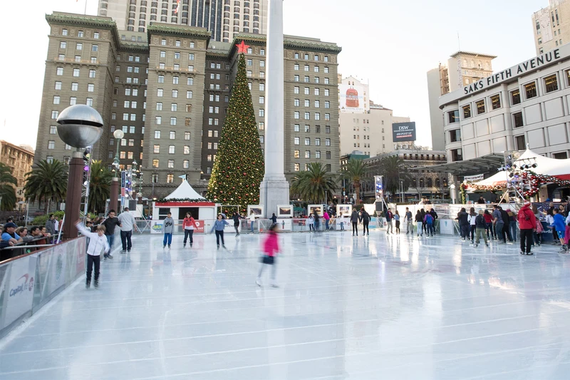 Union Square Ice Skating © San Francisco Travel Association