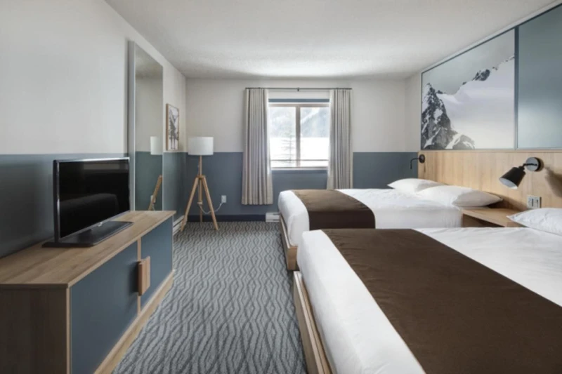 68ee4fc53b6ba The Approch Glades Room 2025