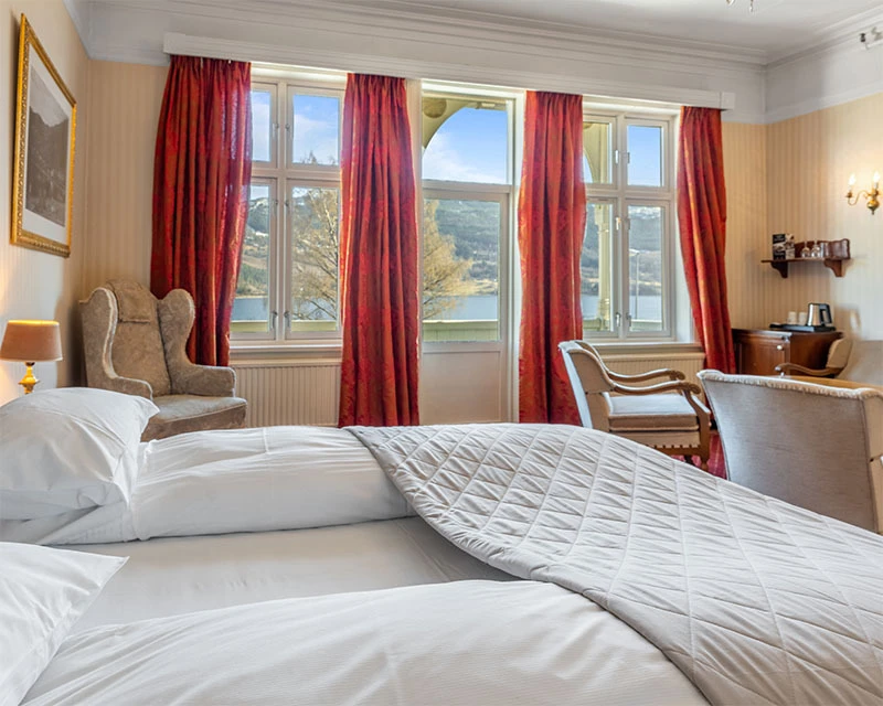 Historic Lake View Room view Fleischers Hotel
