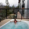 Basecamp Resorts Revelstoke Hot tub