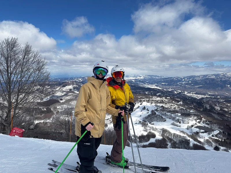 Founder Richard and Sales Consultant Andy Evans in Madarao