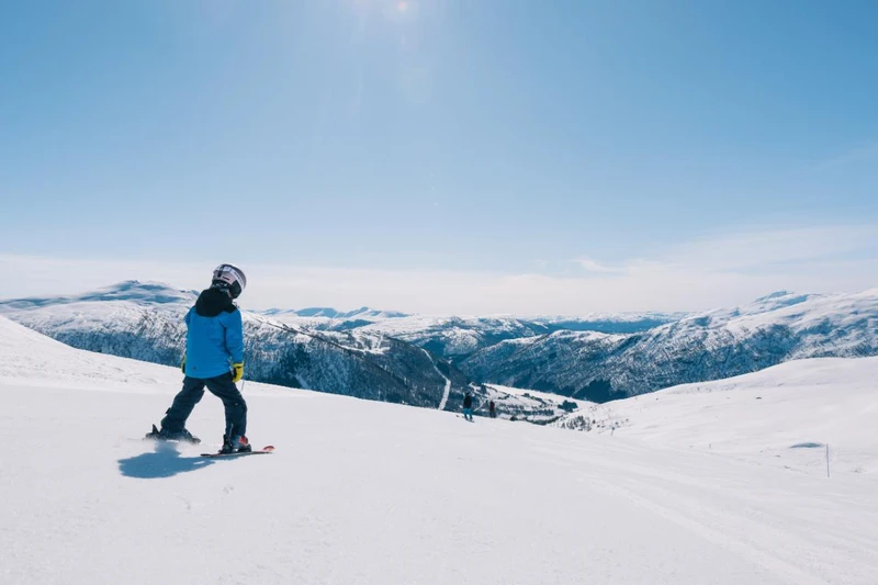 MYRKDALEN FAMILY SKIING BALDRY CHRIS 3091 2