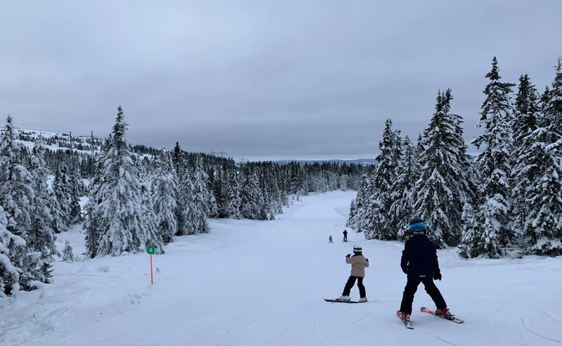 Skiing in Hafjell Norway Stuart Tillotson February 2026