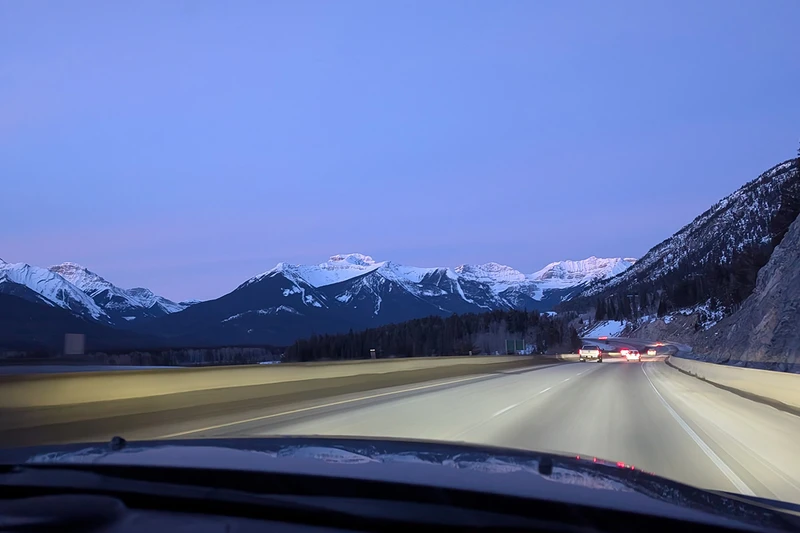 Sunrise Drive to Lake Louise