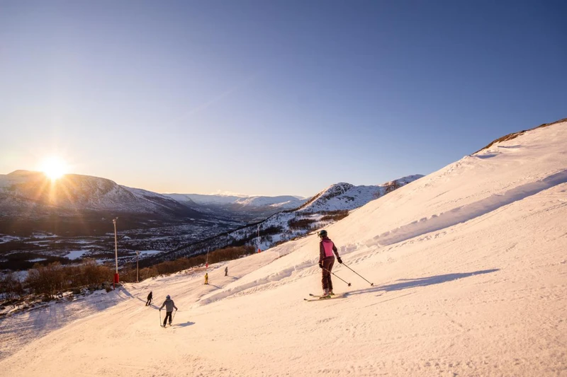 Sunset Skiing in Stolen Oppdal